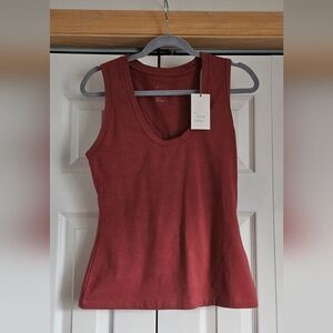 Casual Women's Burgundy Tank Top